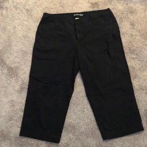 Capri crop pants